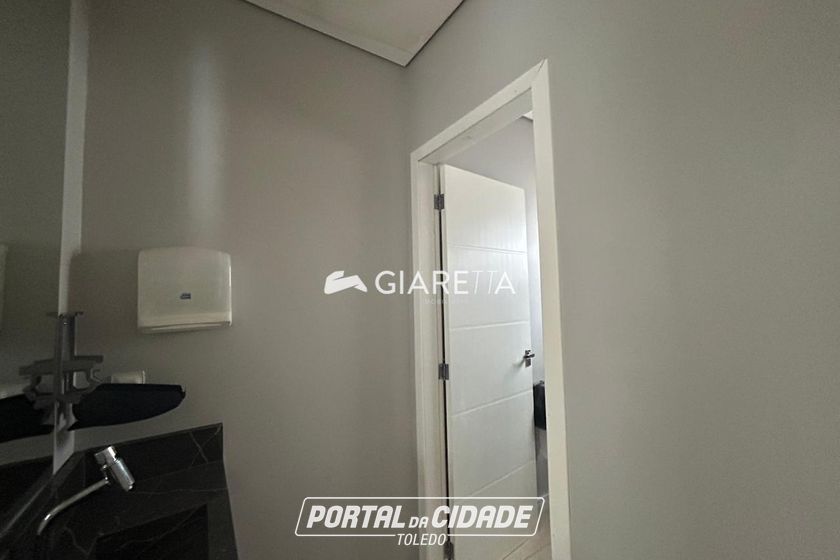 Sala Comercial para alugar - 170m&sup2; - CENTRO