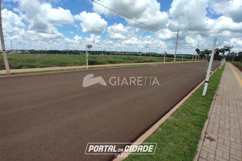 Terreno &agrave; venda - 360m&sup2; - VILA INDUSTRIAL