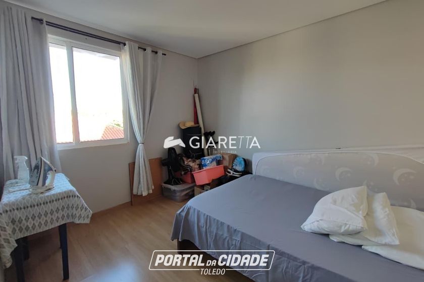 Sobrado &agrave; venda - 180m&sup2; - JARDIM TOCANTINS
