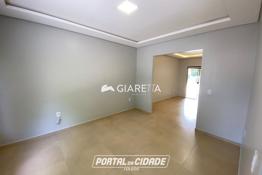 Casa &agrave; venda - 121m&sup2; - JARDIM PANCERA