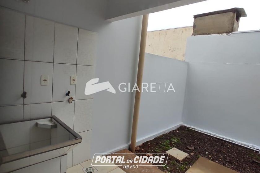 Casa para alugar - 65m&sup2; - JARDIM COOPAGRO