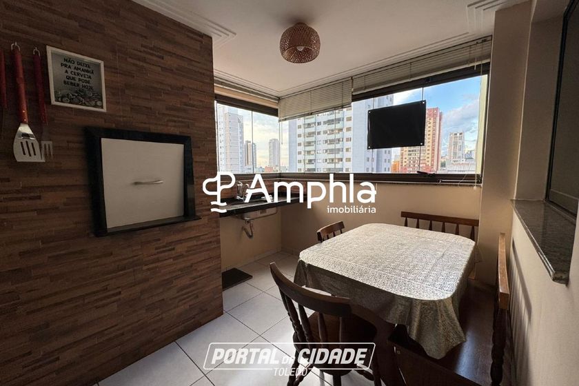 Apartamento &agrave; venda - 118m&sup2; - Centro