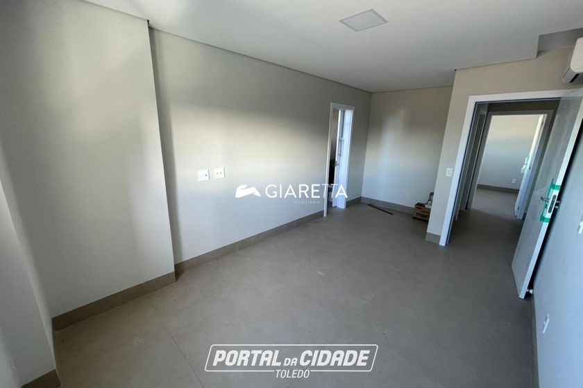 Apartamento para alugar - 109m&sup2; - CENTRO