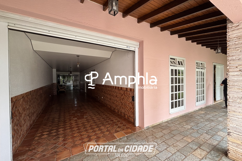 Casa &agrave; venda - 369m&sup2; - Centro