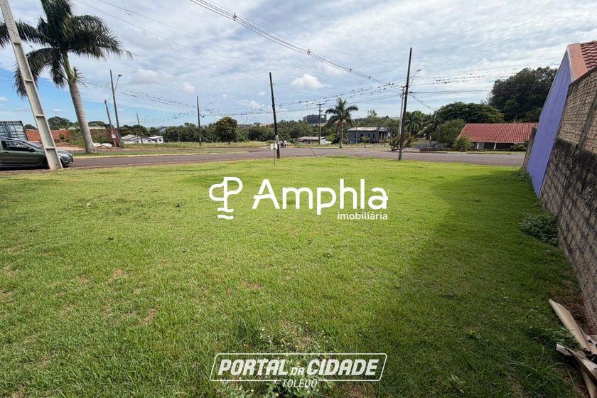 Terreno &agrave; venda - 210m&sup2; - Igua&ccedil;u