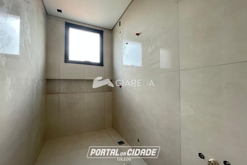 Apartamento para alugar - 111m&sup2; - CENTRO