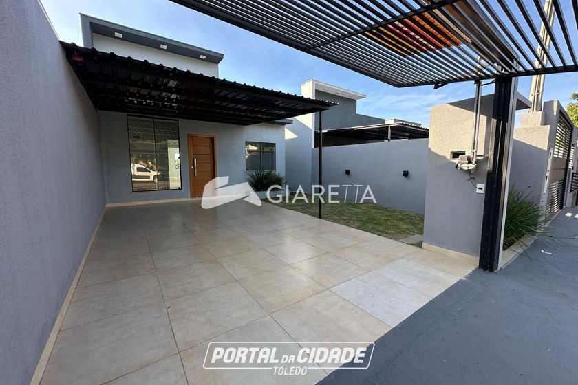 Sobrado para alugar - 115m&sup2; - JARDIM PARIZOTTO