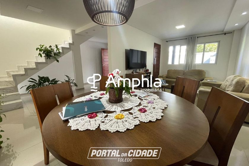 Sobrado &agrave; venda - 184m&sup2; - Maria Luiza