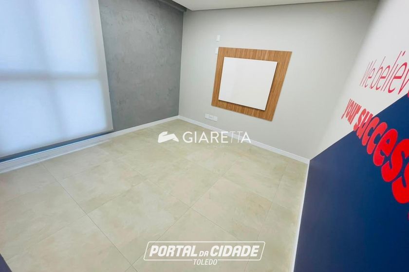 Sala Comercial para alugar - 228m&sup2; - CENTRO