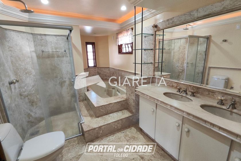 Sobrado &agrave; venda - 286m&sup2; - JARDIM LA SALLE
