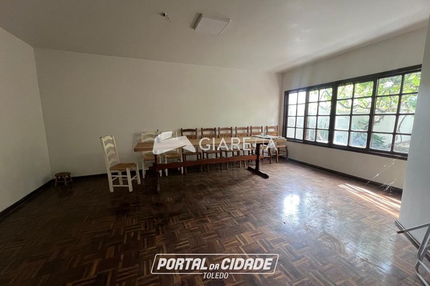 Casa &agrave; venda - 428m&sup2; - VILA INDUSTRIAL
