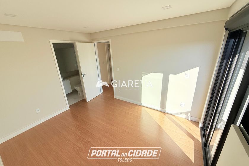 Apartamento para alugar - 90m&sup2; - CENTRO