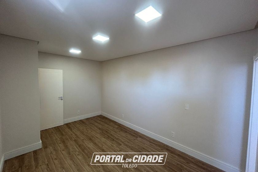 Sobrado &agrave; venda - 200m&sup2; - Maria Luiza