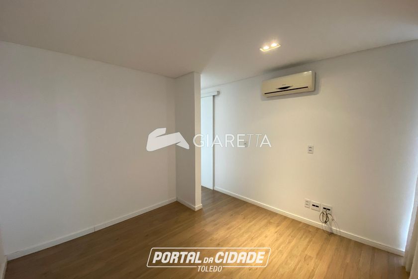 Sobrado &agrave; venda - 125m&sup2; - JARDIM TOCANTINS