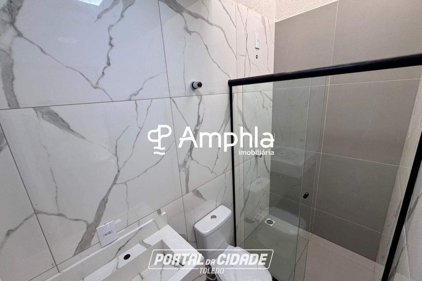Casa &agrave; venda - 60m&sup2; - Brazmadeira