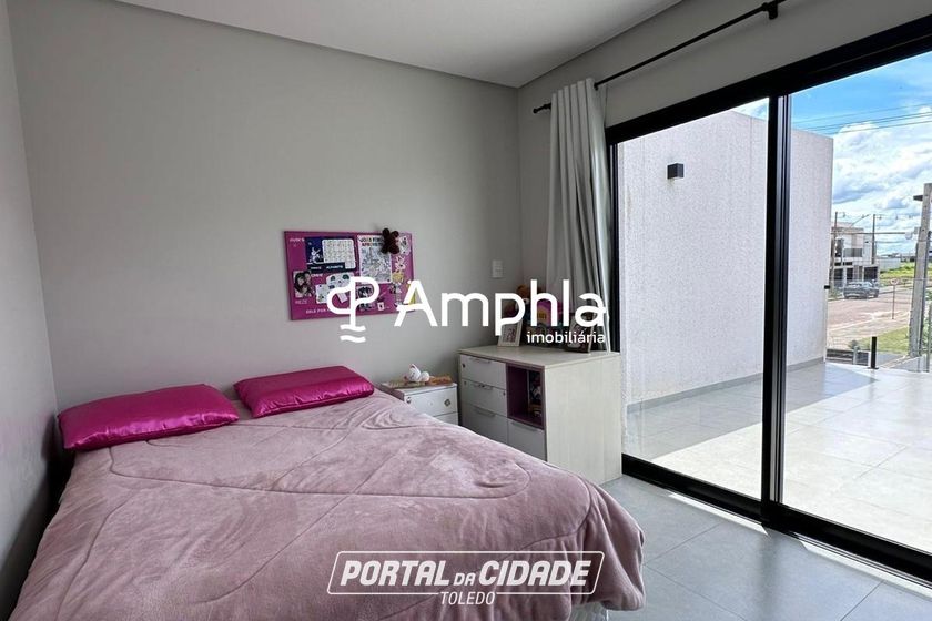 Sobrado &agrave; venda - 130m&sup2; - Recanto Tropical