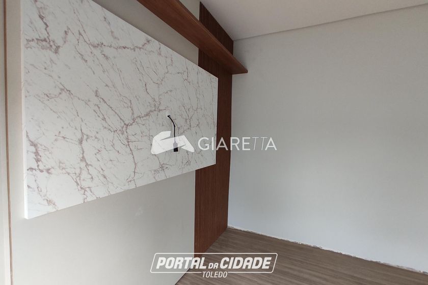 Sobrado para alugar - 127m&sup2; - JARDIM PANCERA