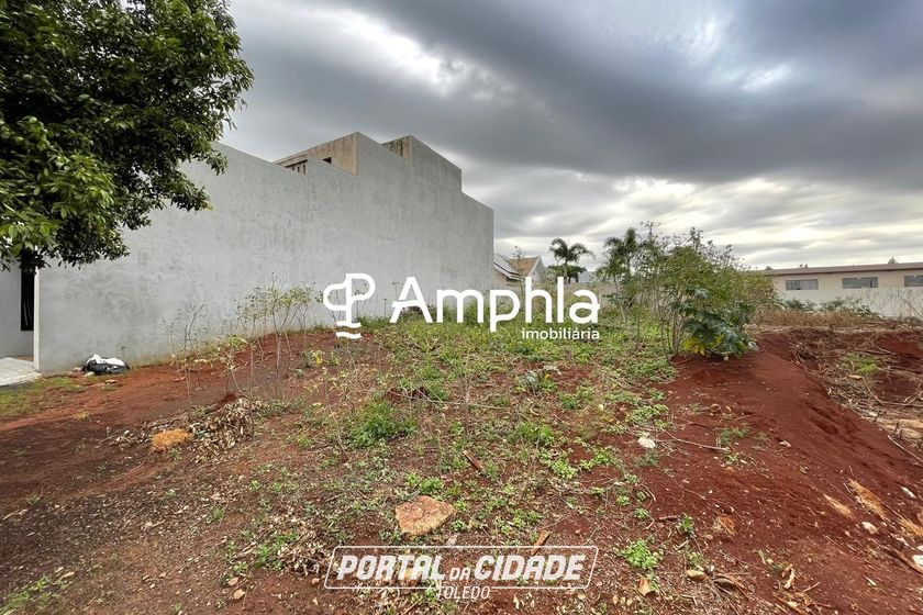 Terreno &agrave; venda - 350m&sup2; - Vila Ga&uacute;cha