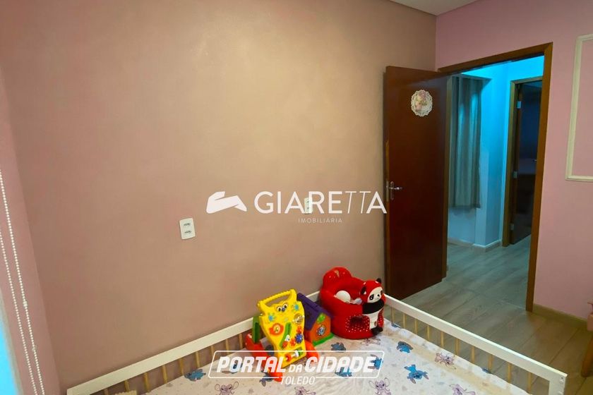 Casa &agrave; venda - 48m&sup2; - JARDIM PINHEIRINHO