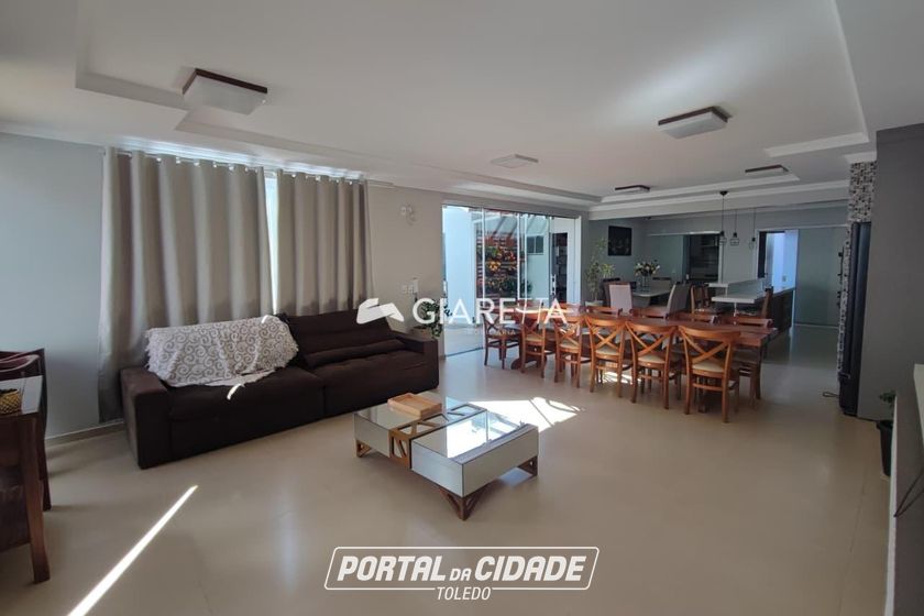 Casa para alugar - 175m&sup2; - CENTRO