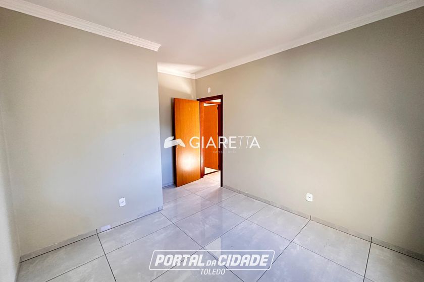 Casa &agrave; venda - 70m&sup2; - JARDIM PINHEIRINHO