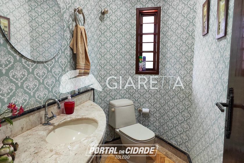 Sobrado &agrave; venda - 286m&sup2; - JARDIM LA SALLE
