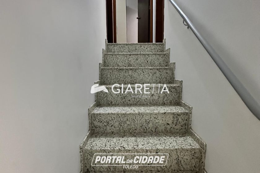 Sobrado &agrave; venda - 71m&sup2; - CENTRO