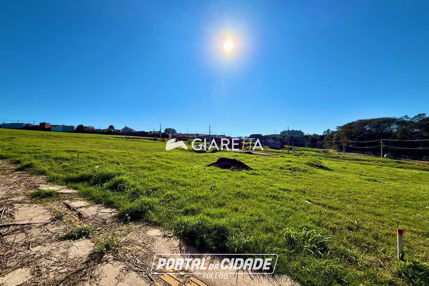 Terreno &agrave; venda - 280m&sup2; - JARDIM PANORAMA