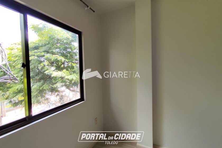 Apartamento para alugar - 72m&sup2; - CENTRO