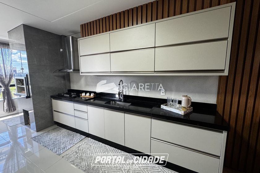 Apartamento para alugar - 103m&sup2; - CENTRO