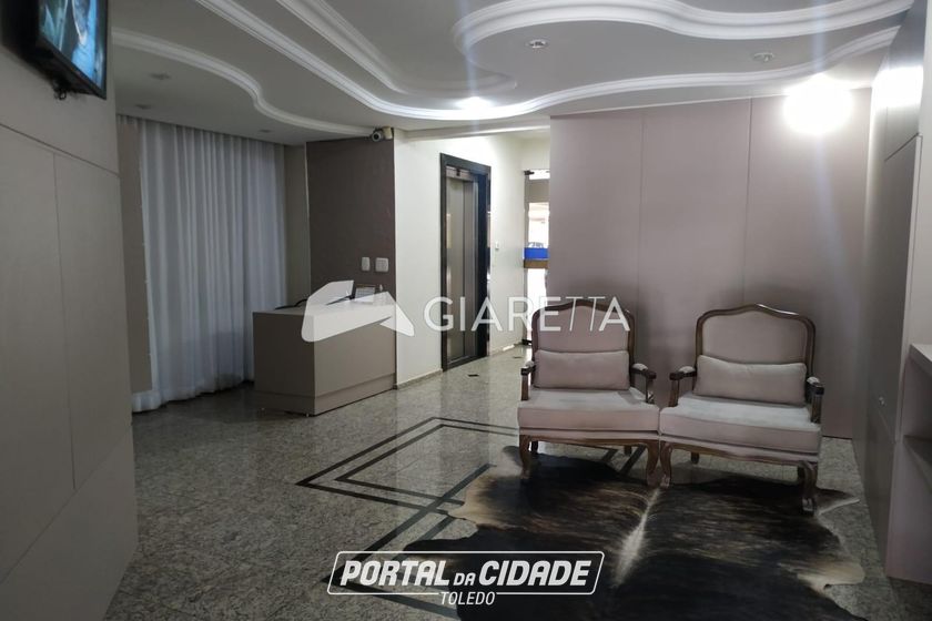 Apartamento para alugar - 136m&sup2; - CENTRO