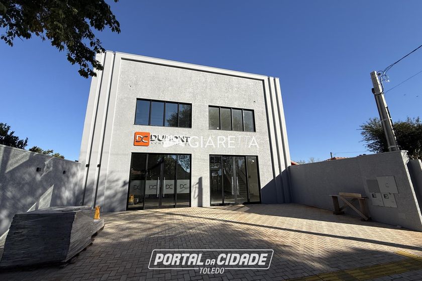 Sala Comercial para alugar - 180m&sup2; - JARDIM GISELA