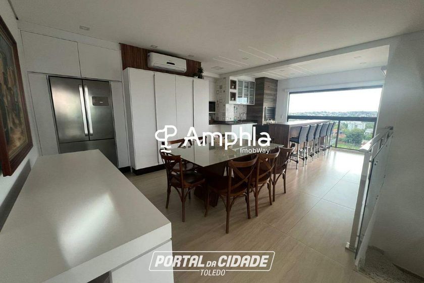Apartamento &agrave; venda - 220m&sup2; - Centro