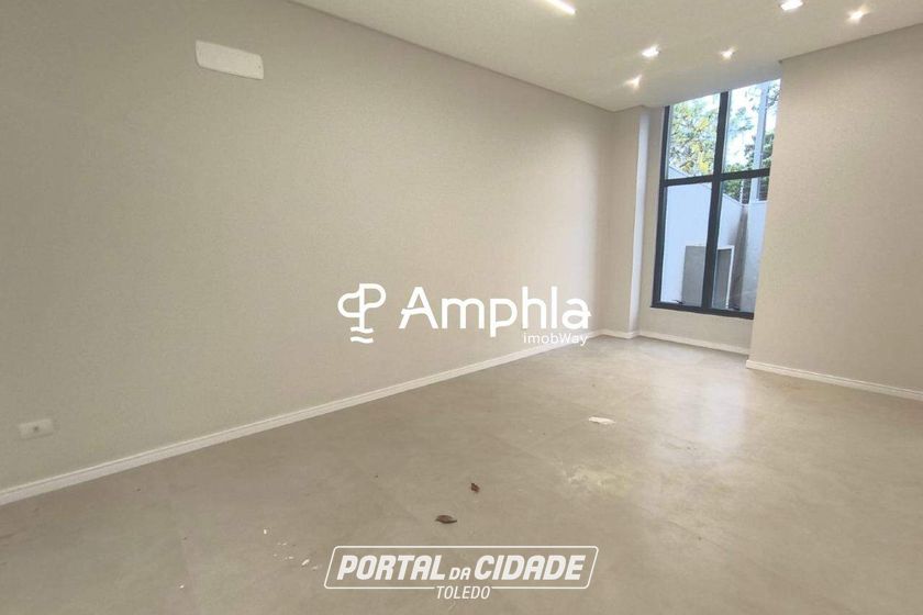 Sobrado &agrave; venda - 306m&sup2; - Maria Luiza