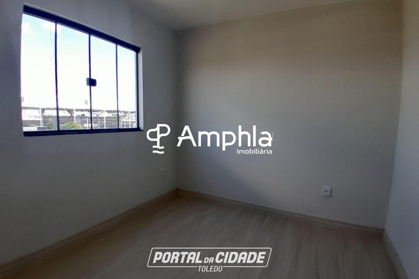 Apartamento &agrave; venda - 55m&sup2; - Esmeralda
