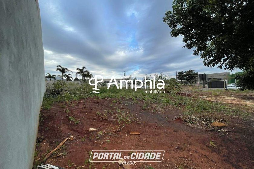 Terreno &agrave; venda - 350m&sup2; - Vila Ga&uacute;cha