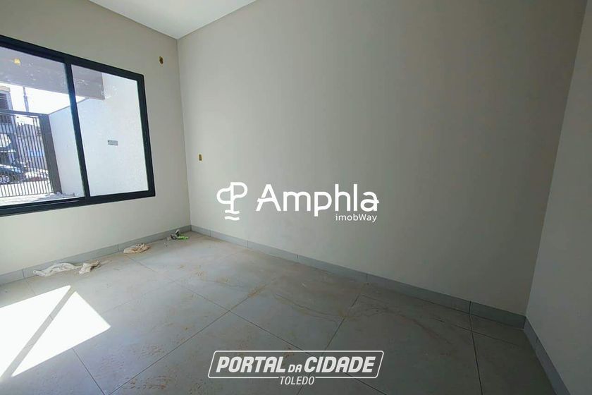 Casa &agrave; venda - 50m&sup2; - Esmeralda