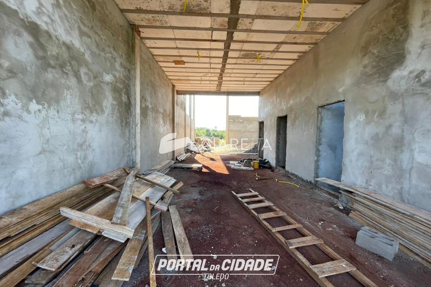 Sal&atilde;o Comercial &agrave; venda - 223m&sup2; - VILA BECKER