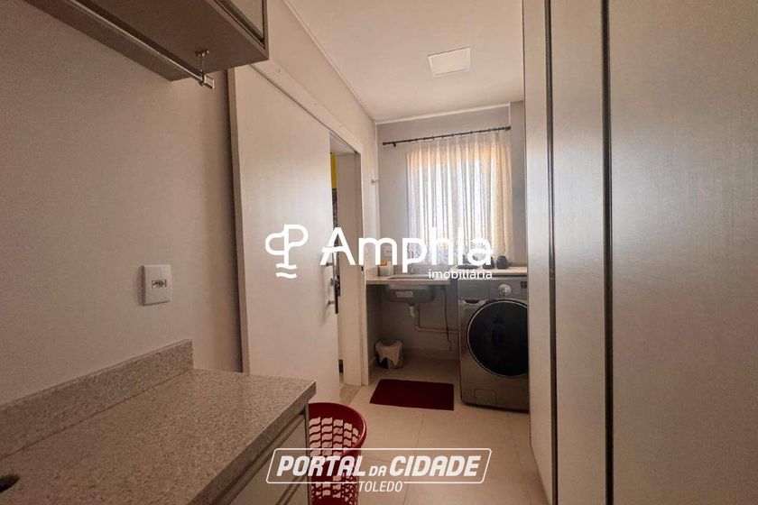 Apartamento &agrave; venda - 250m&sup2; - Centro