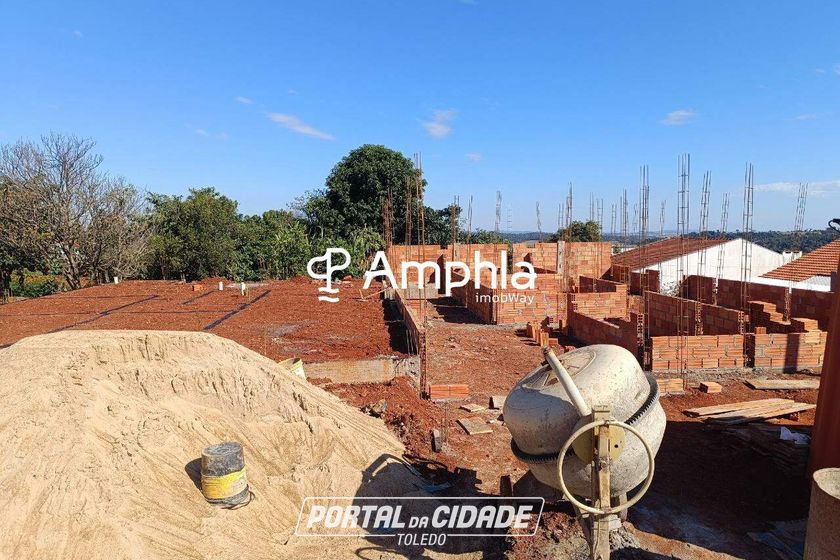 Casa &agrave; venda - 93m&sup2; - Centro