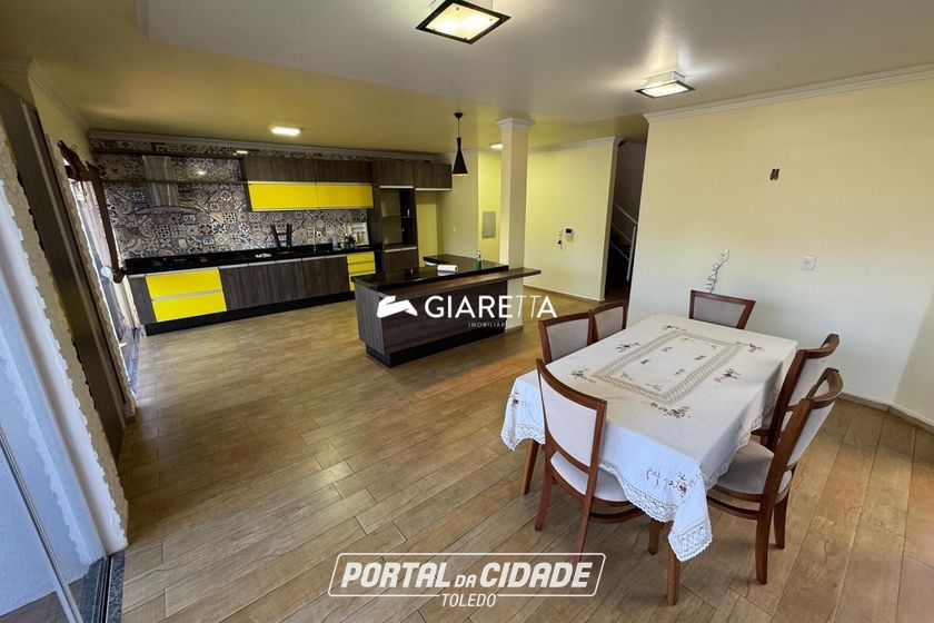 Sobrado &agrave; venda - 157m&sup2; - VILA INDUSTRIAL