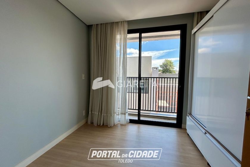 Apartamento para alugar - 125m&sup2; - CENTRO