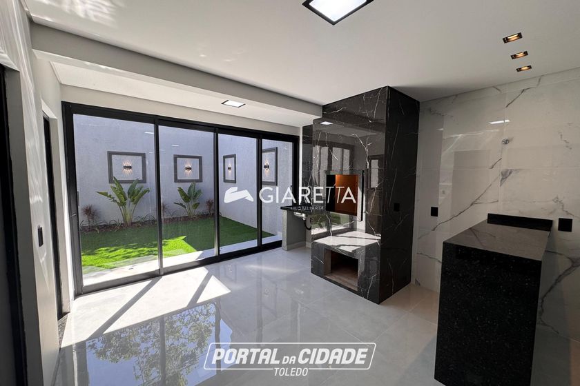 Casa &agrave; venda - 100m&sup2; - JARDIM PARIZOTTO