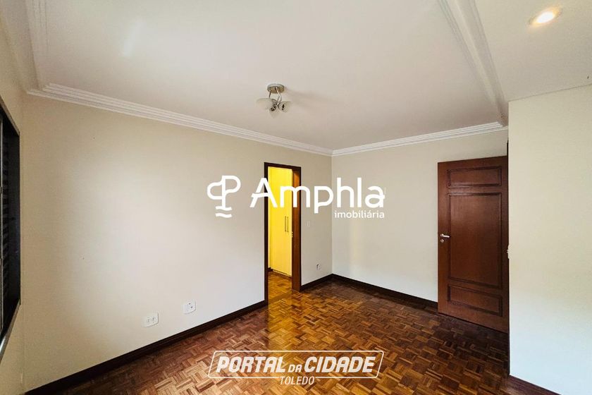 Casa &agrave; venda - 285m&sup2; - Recanto Tropical