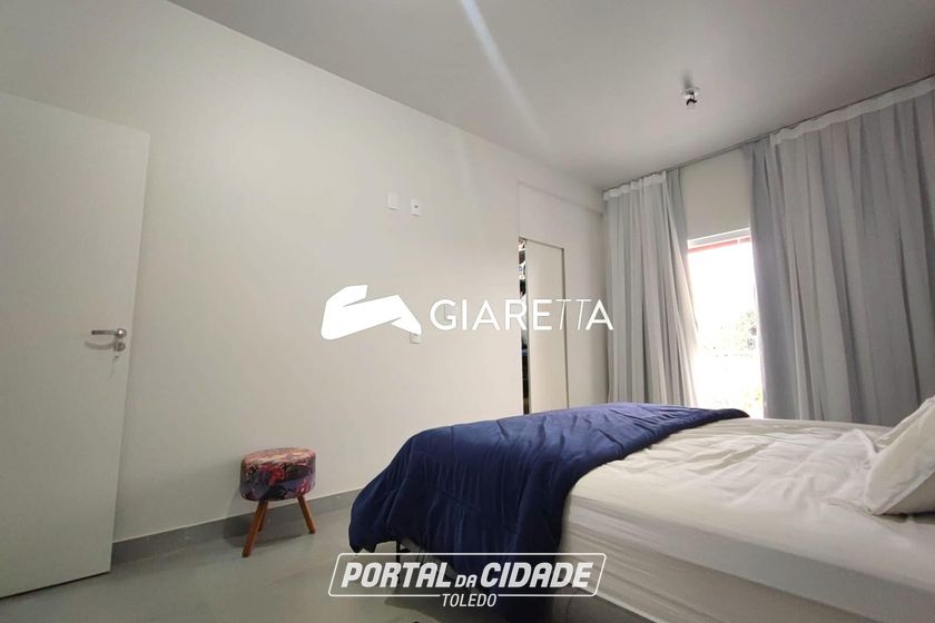 Sobrado &agrave; venda - 129m&sup2; - JARDIM PARIZOTTO