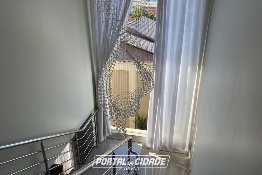 Sobrado &agrave; venda - 370m&sup2; - Ana Paula