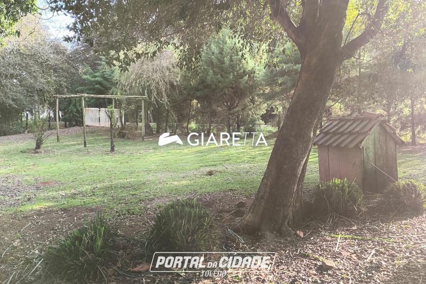 Ch&aacute;cara &agrave; venda - 48400m&sup2; - ZONA RURAL