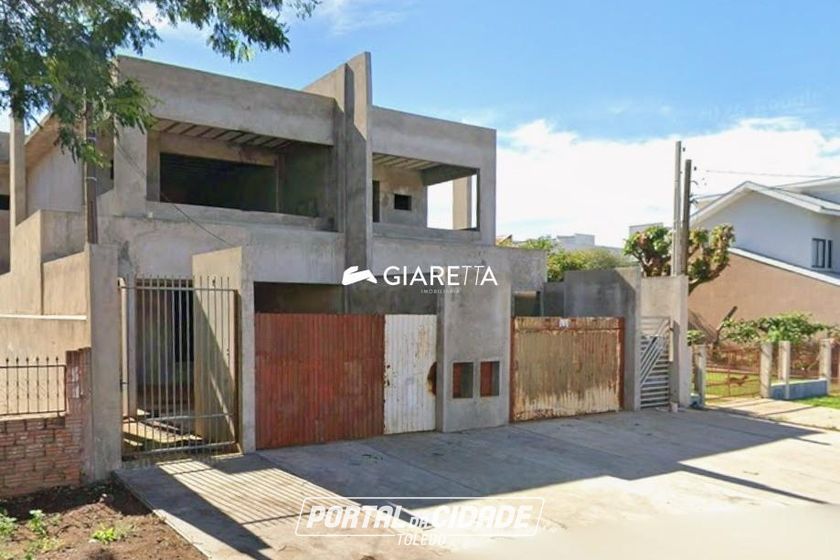 Sobrado &agrave; venda - 217m&sup2; - JARDIM GISELA