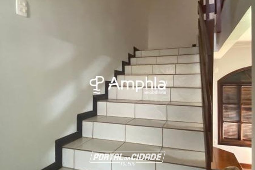 Sobrado &agrave; venda - 428m&sup2; - Vila Industrial