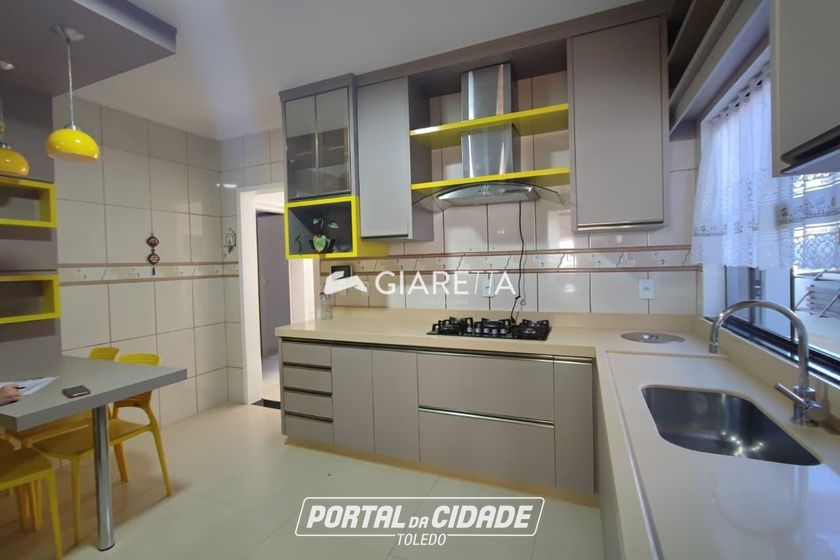 Casa para alugar - 175m&sup2; - CENTRO